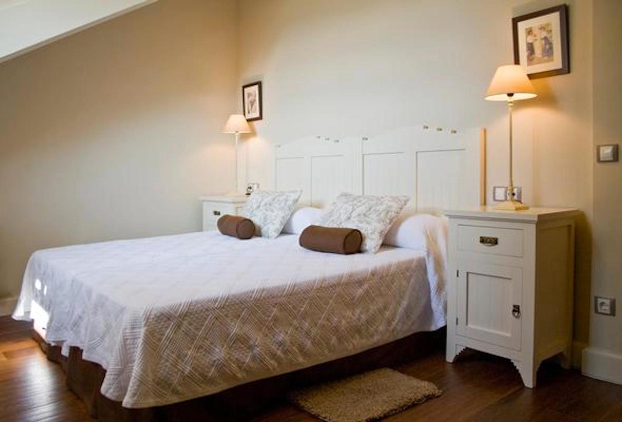 Las Casas Rurales Huerta San Benito Villamayor  Chambre photo
